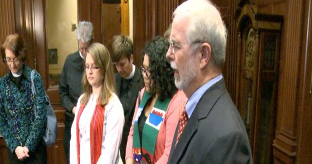 Clergy Protest Governor's Refugee Plans